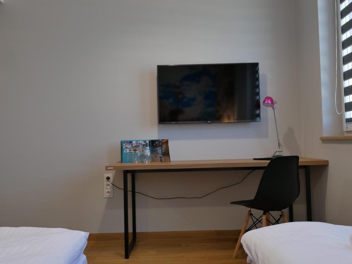 blue hotel Kalisz Extérieur photo